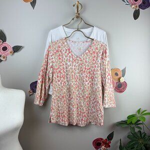 Belle by Kim Gravel Set - Patterned & White V-Neck Shirts - Size - XS